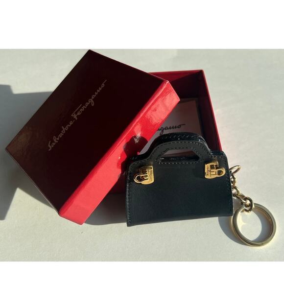 RARE Ferragamo Timeless Chic Black Leather Handbag Charm Gold Keychain NWOT - Picture 10 of 11